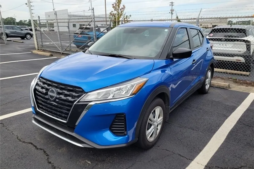 2024 Nissan Kicks S photo 1