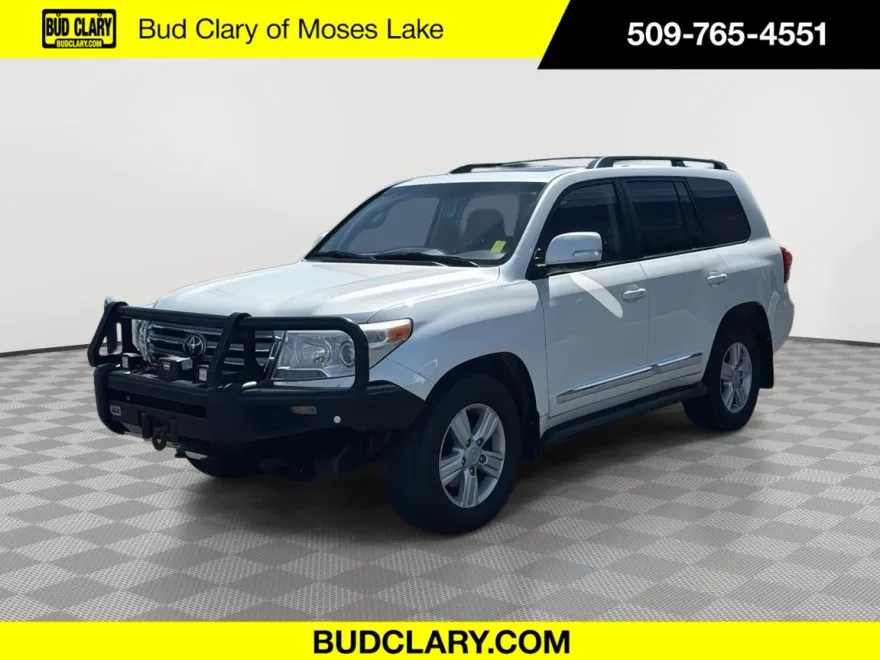 2013 Toyota Land Cruiser Base photo 1