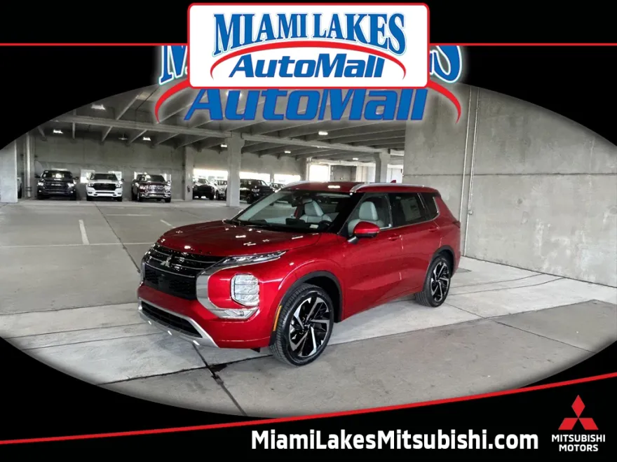 2024 Mitsubishi Outlander SEL photo 1