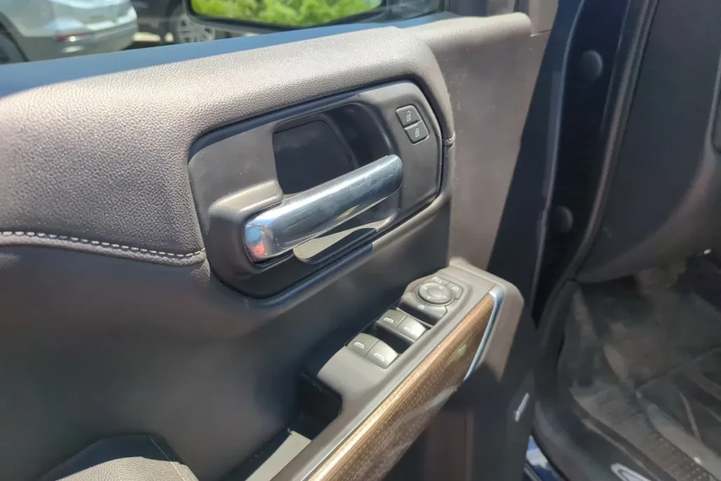 2019 Chevrolet Silverado 1500 RST photo 1
