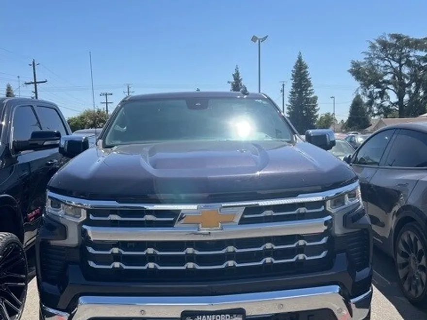 2023 Chevrolet Silverado 1500 LTZ photo 1