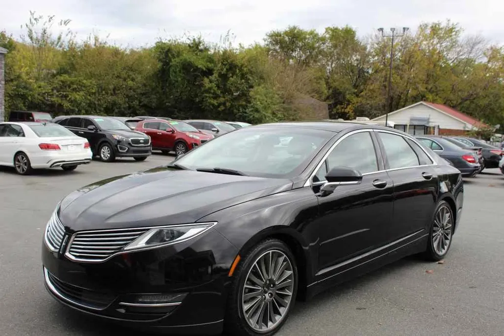 2016 Lincoln MKZ photo 1