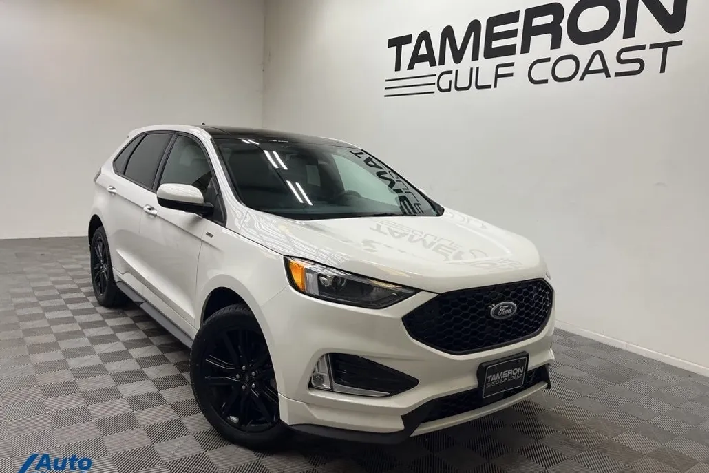 2024 Ford Edge ST photo 1