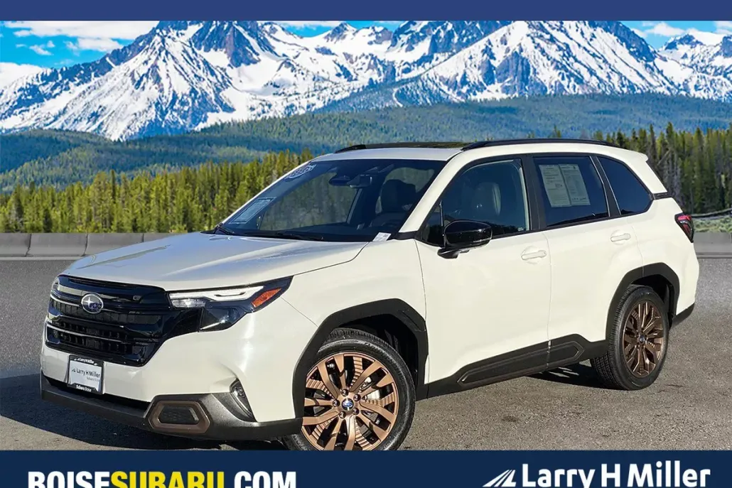 2025 Subaru Forester Sport photo 1