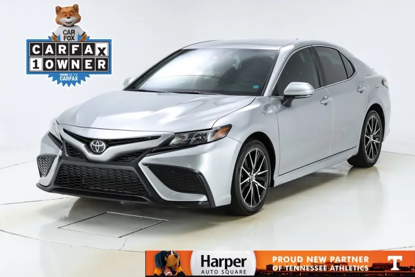2023 Toyota Camry SE photo 1