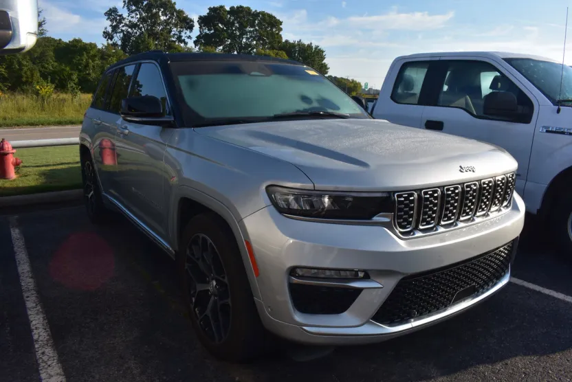 2024 Jeep Grand Cherokee Summit Reserve photo 1