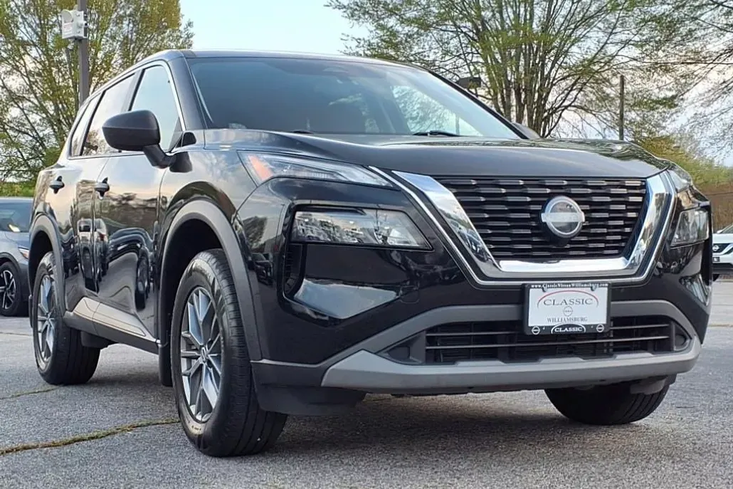 2022 Nissan Rogue S photo 1