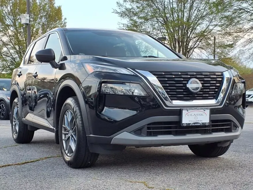 2022 Nissan Rogue S photo 1