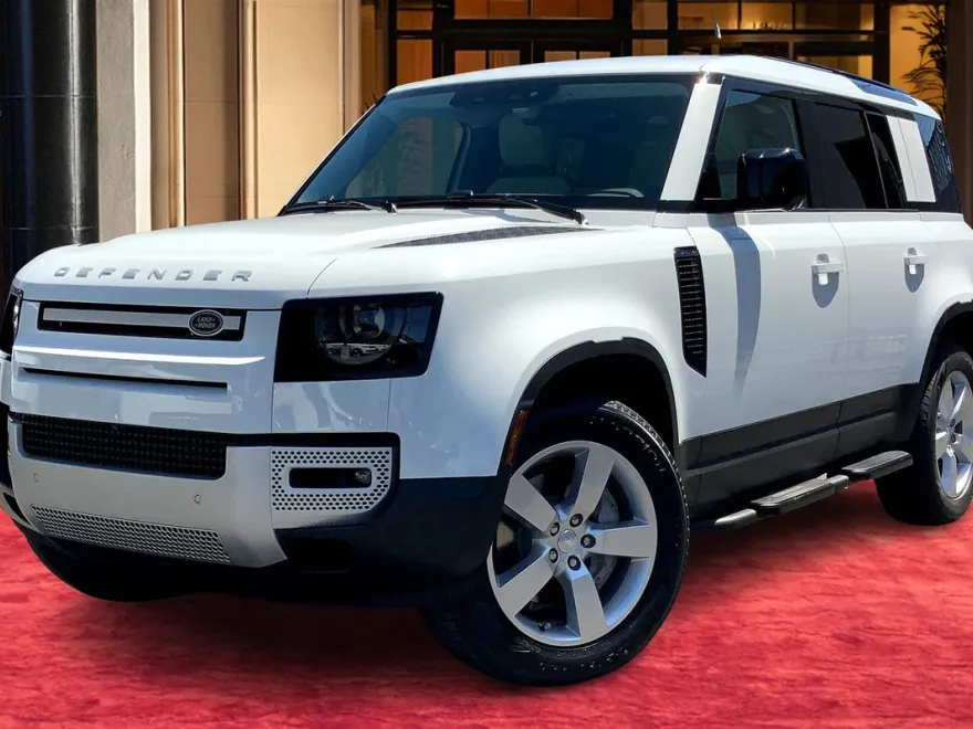 2025 Land Rover Defender 110 S photo 1