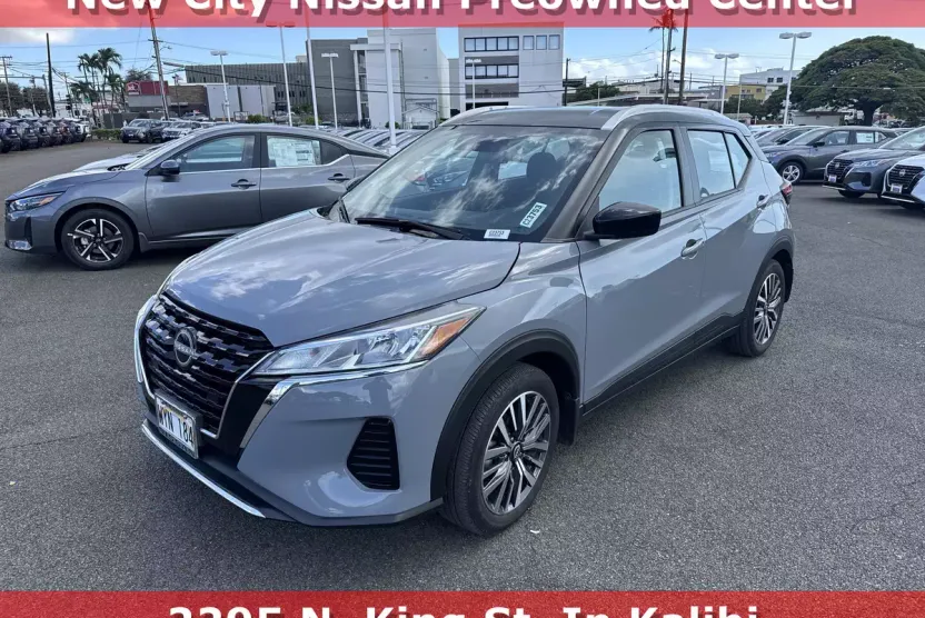 2023 Nissan Kicks SV photo 1