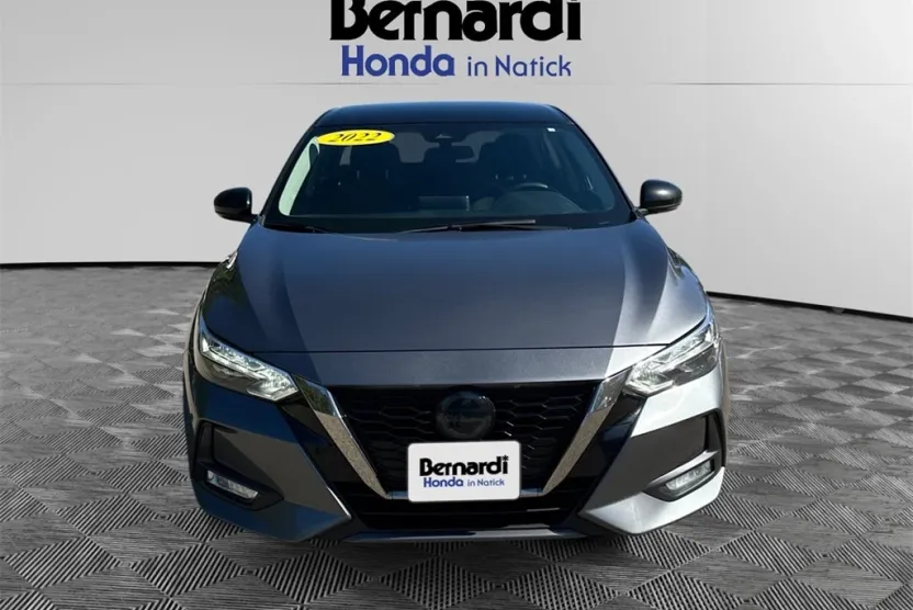 2022 Nissan Sentra SR photo 1