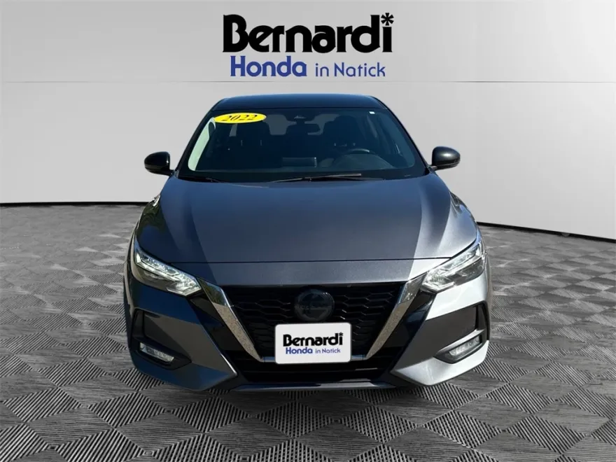 2022 Nissan Sentra SR photo 1
