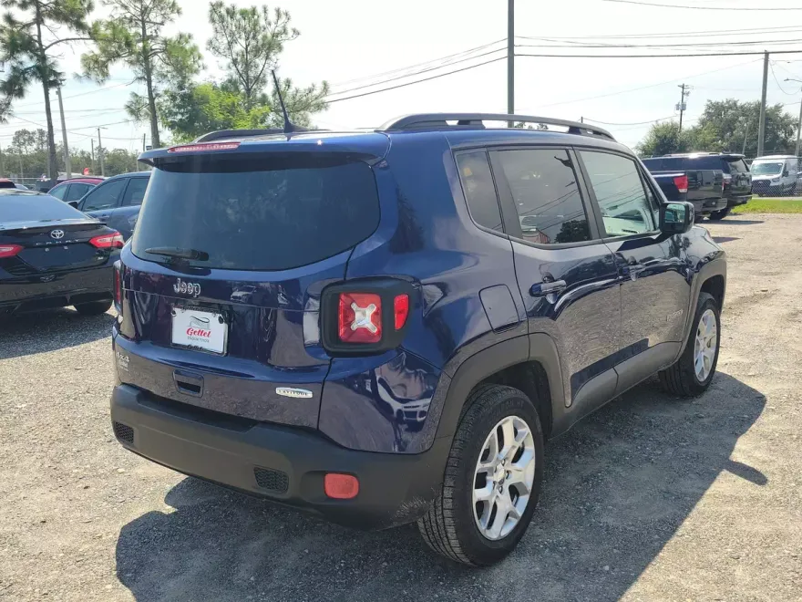 2018 Jeep Renegade Latitude North Edition photo 1