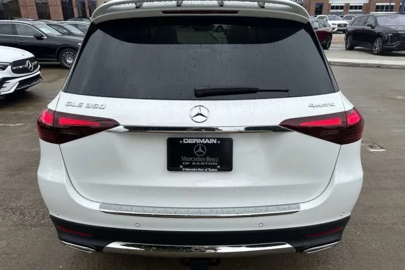 2026 Mercedes Benz GLE 350 4MATIC photo 1