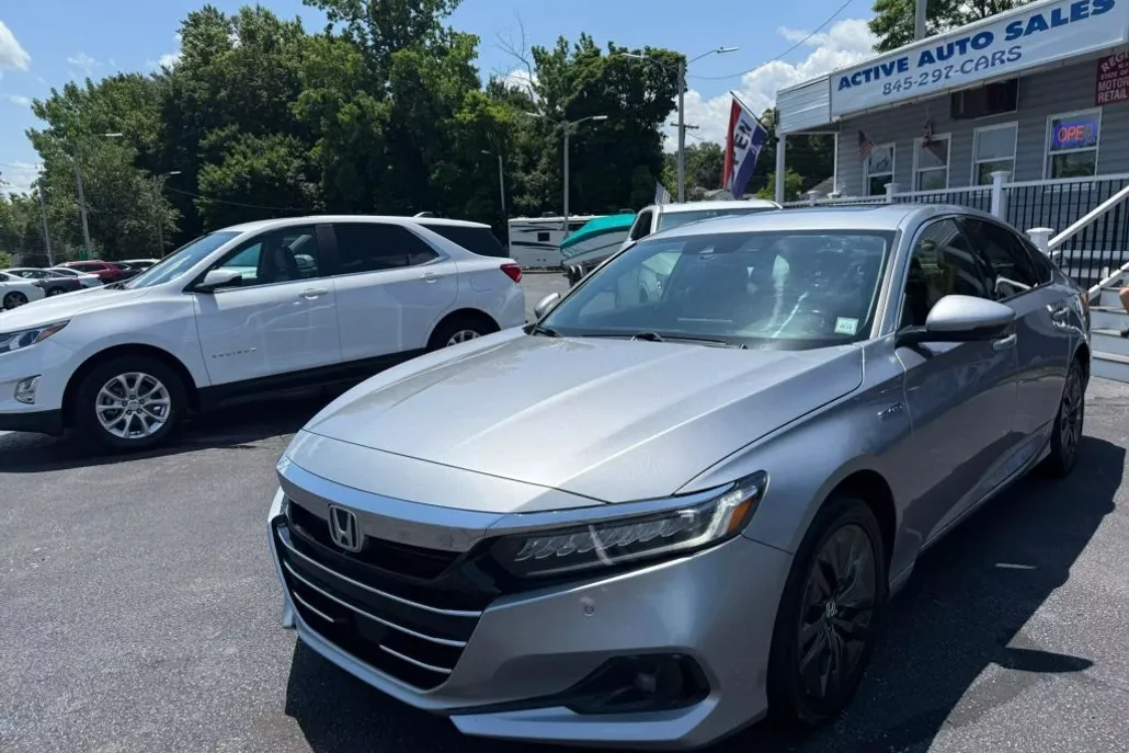 2022 Honda Accord Hybrid EX-L photo 1
