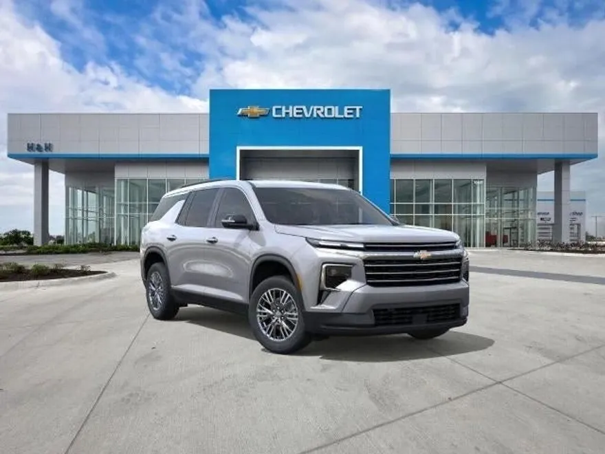 2025 Chevrolet Traverse photo 1