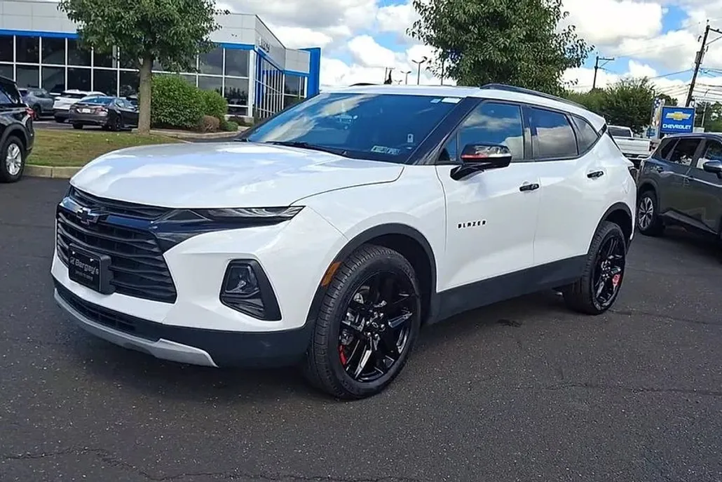2022 Chevrolet Blazer 2LT photo 1