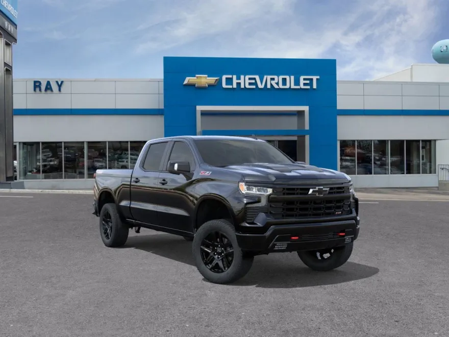 2026 Chevrolet Silverado Trail Boss LT photo 1