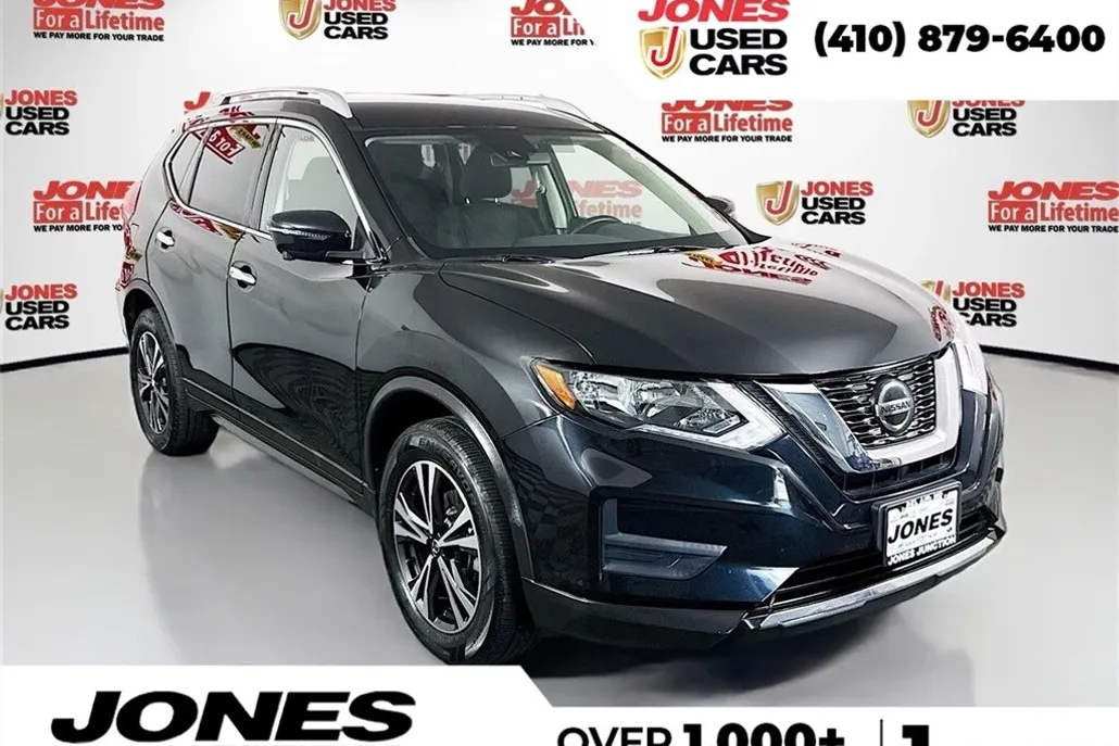 2019 Nissan Rogue SV photo 1