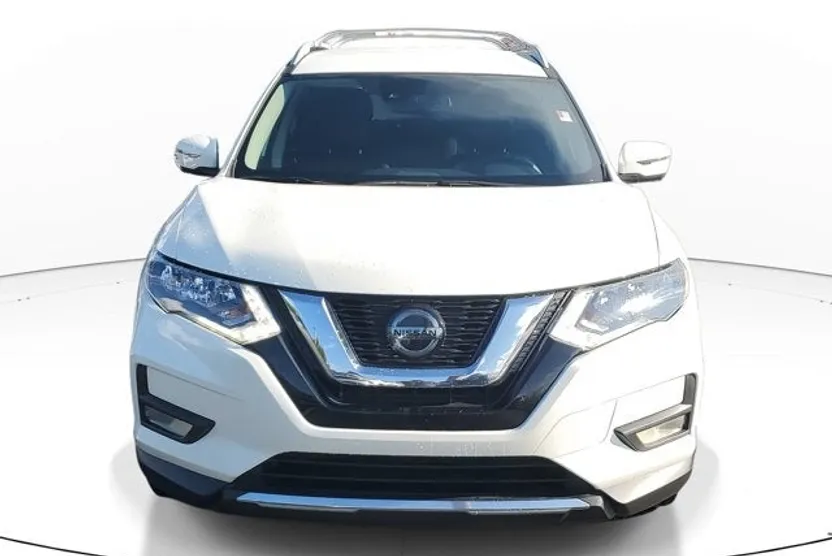 2020 Nissan Rogue SL photo 1