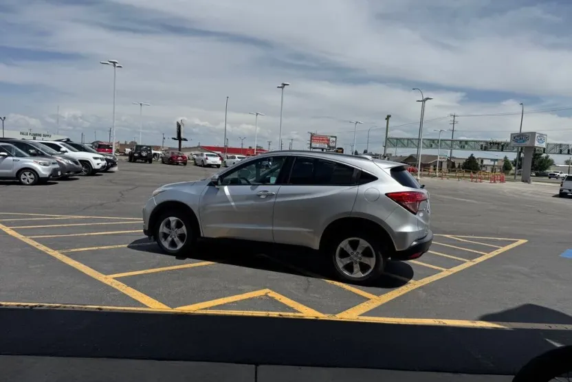 2016 Honda HR-V EX-L photo 1