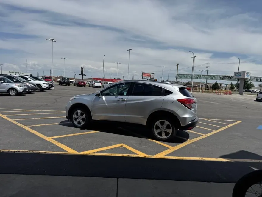 2016 Honda HR-V EX-L photo 1