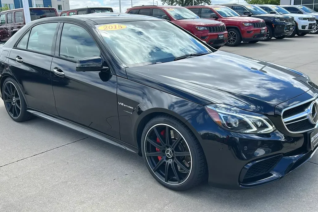 2015 Mercedes Benz E 63 AMG 4MATIC photo 1