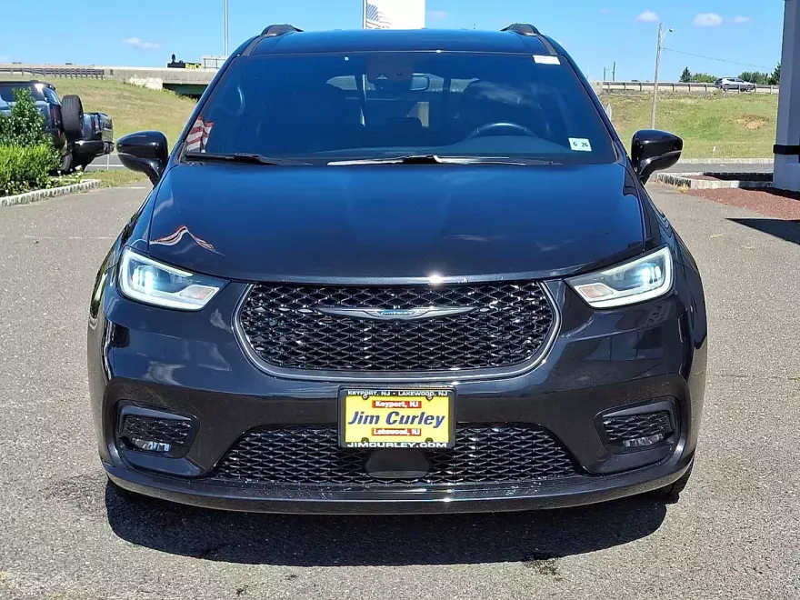 2021 Chrysler Pacifica Touring L photo 1