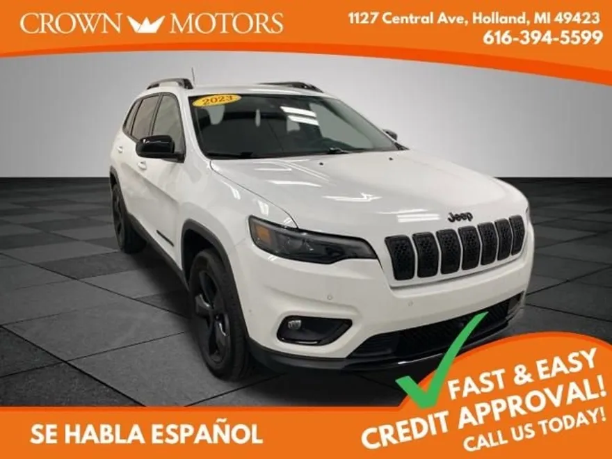 2023 Jeep Cherokee Altitude Lux photo 1