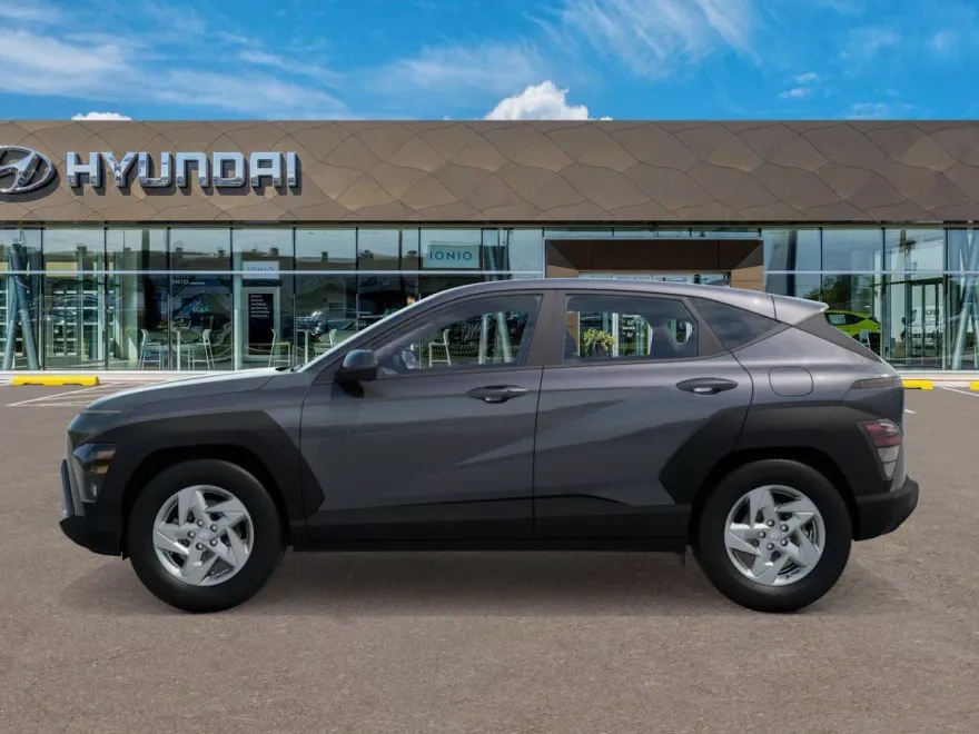 2026 Hyundai Kona SE photo 1