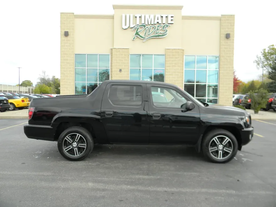 2014 Honda Ridgeline Sport photo 1