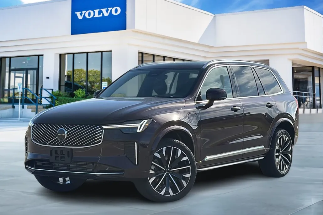 2025 Volvo XC90 T8 photo 1