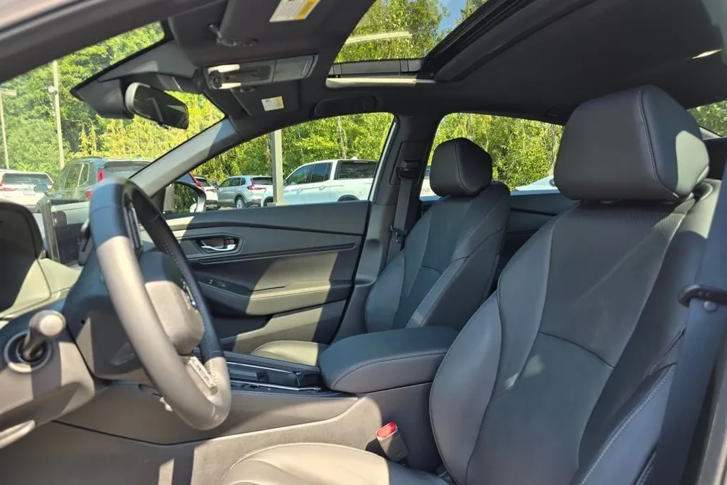 2025 Honda Accord Hybrid Sport-L photo 1