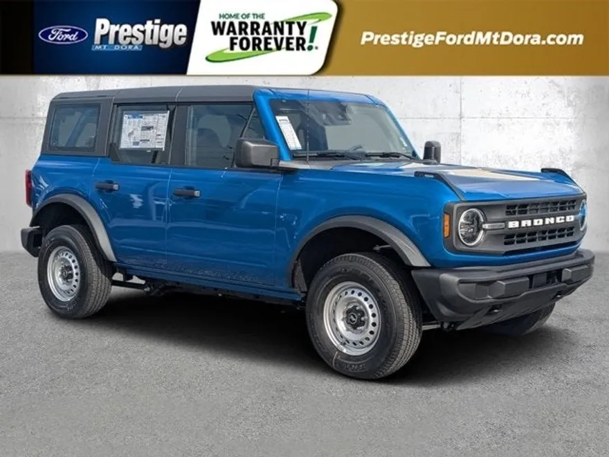 2025 Ford Bronco Base photo 1