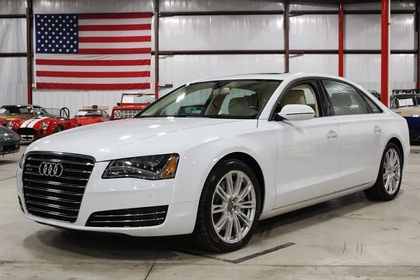 2012 Audi A8 L photo 1
