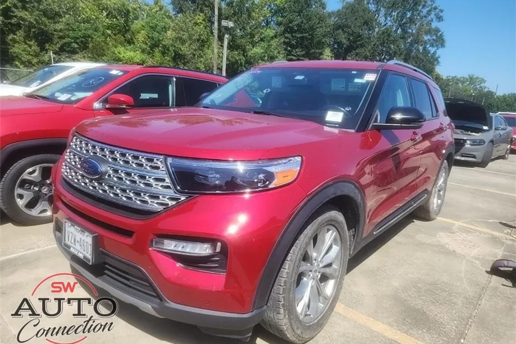 2023 Ford Explorer Limited photo 1
