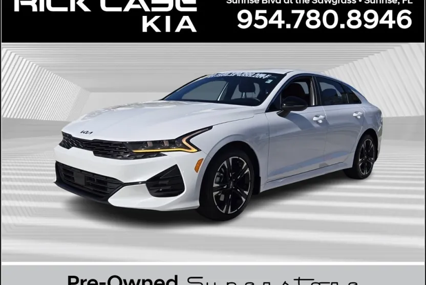 2024 Kia K5 GT-Line photo 1