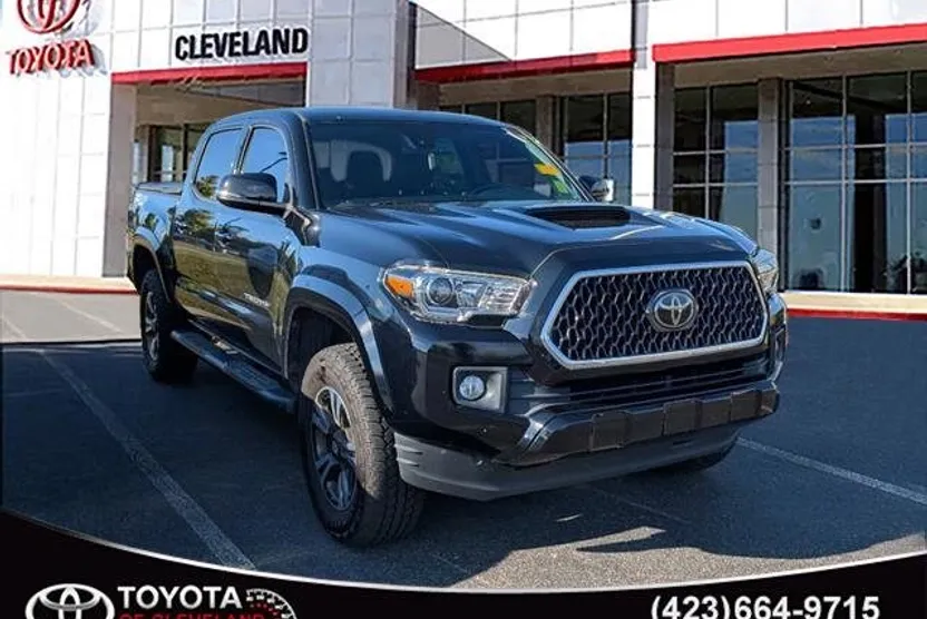 2019 Toyota Tacoma TRD Sport V6 photo 1