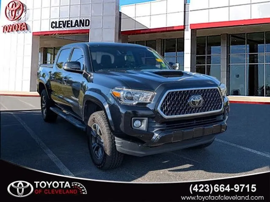 2019 Toyota Tacoma TRD Sport V6 photo 1