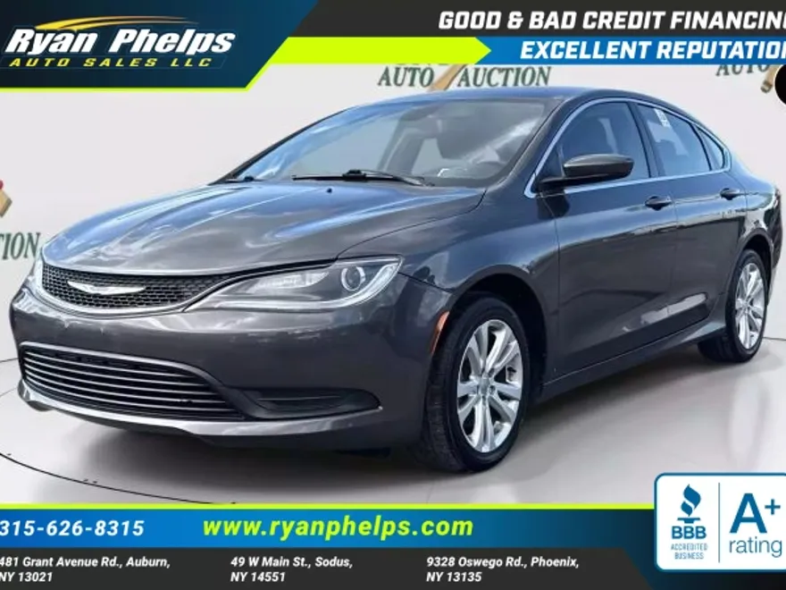 2016 Chrysler 200 Touring photo 1