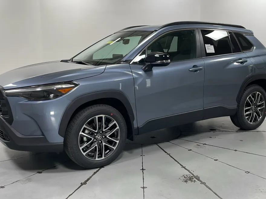 2026 Toyota Corolla Cross XLE photo 1