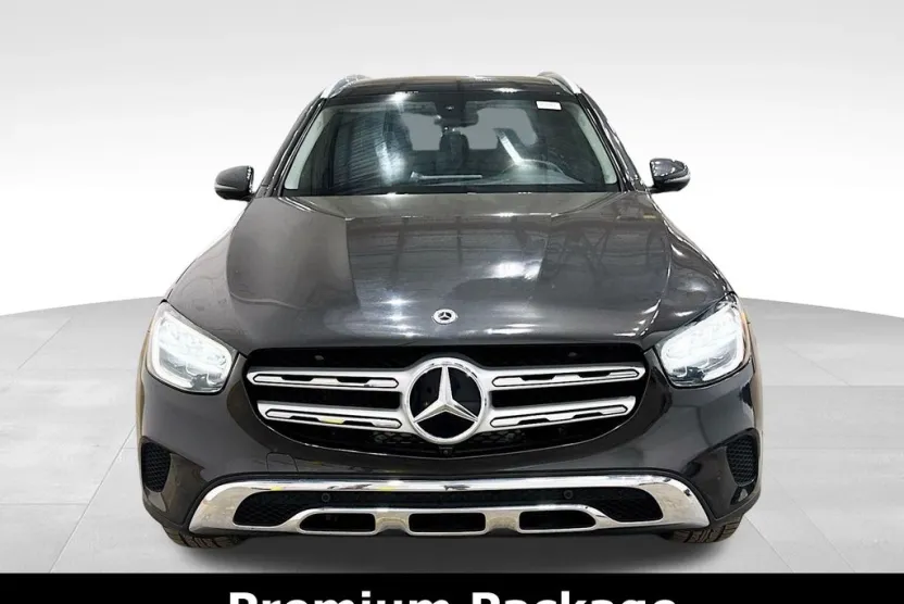 2021 Mercedes Benz GLC 300 photo 1