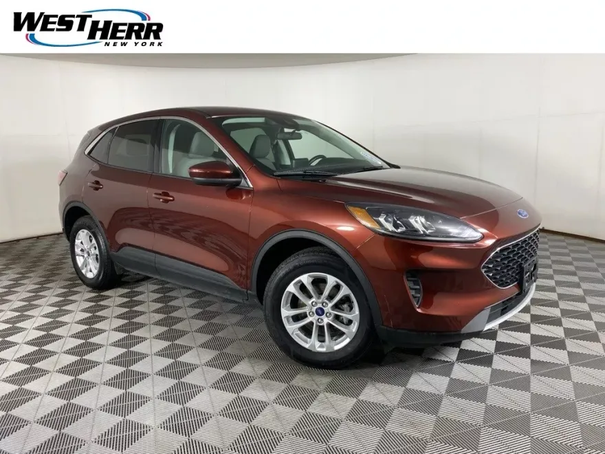 2021 Ford Escape SE photo 1