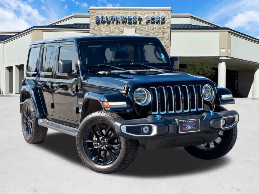 2022 Jeep Wrangler Unlimited Sahara 4xe photo 1