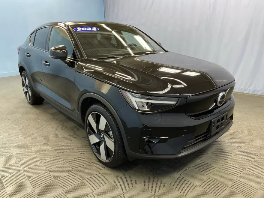 2023 Volvo C40 Recharge Ultimate photo 1