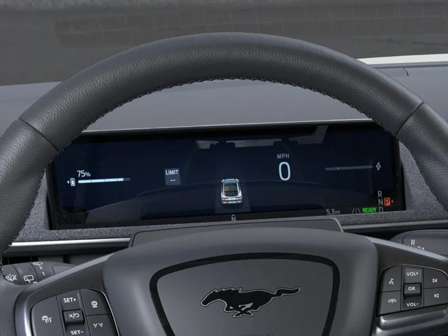 2025 Ford Mustang Mach-E Premium photo 10