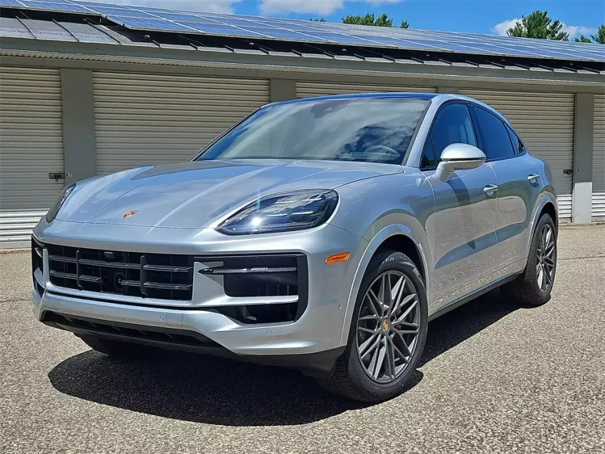2025 Porsche Cayenne Coupe S photo 1