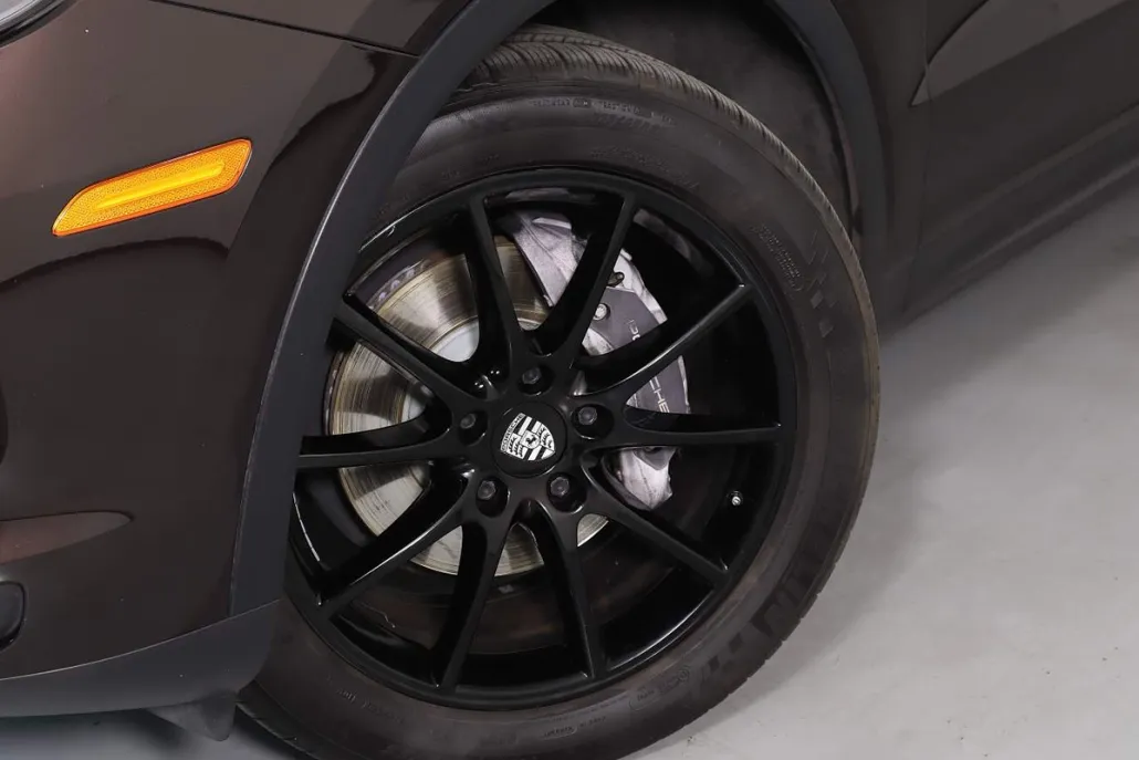 2020 Porsche Cayenne photo 1