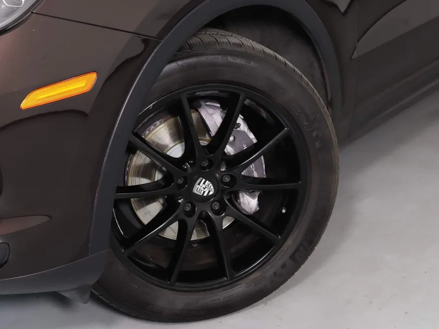 2020 Porsche Cayenne photo 1