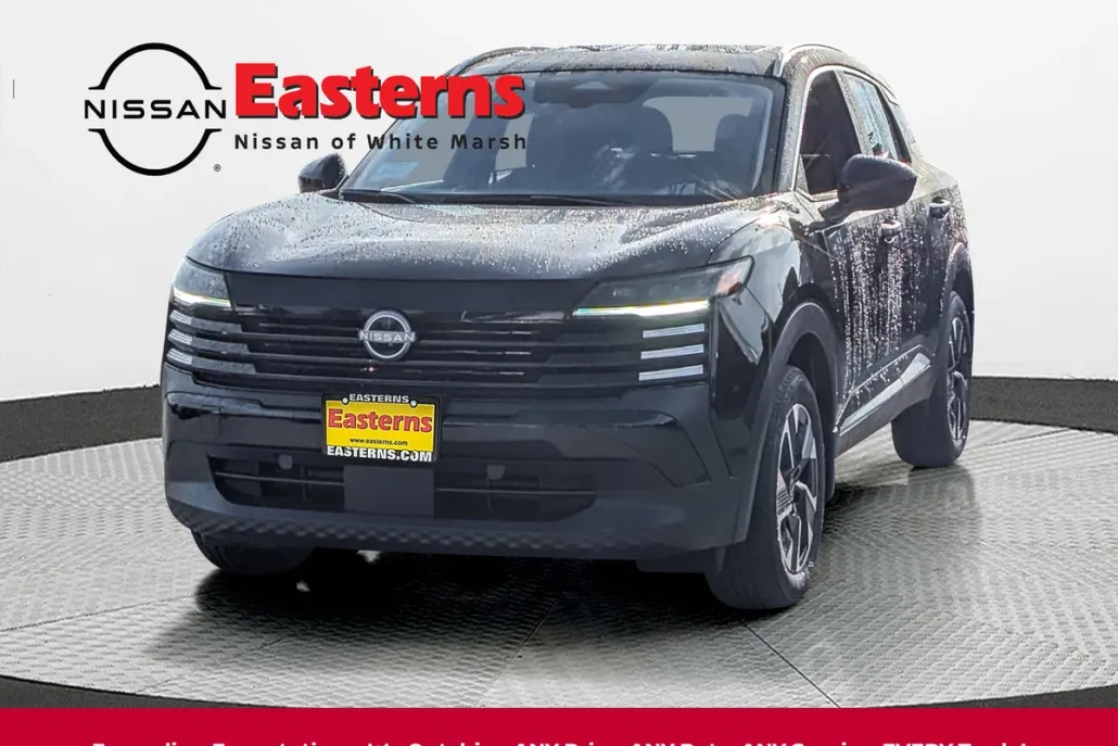 2025 Nissan Kicks SV photo 1